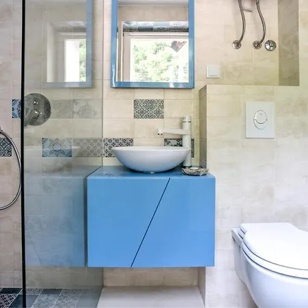 Metropolitan London, Marrakesh & Tokyo Apartment Jahorina